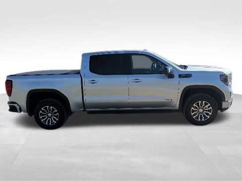 Used 2022 GMC Sierra 1500 AT4 w/ AT4 Premium Package AWD/4WD image 2