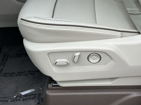 New 2026 GMC Yukon XL Denali image 24