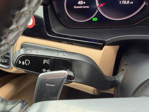 Used 2019 Porsche Cayenne S w/ Premium Plus Package image 39