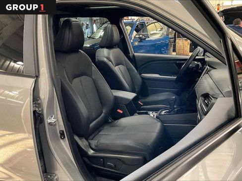 Used 2025 Subaru Forester Limited image 8