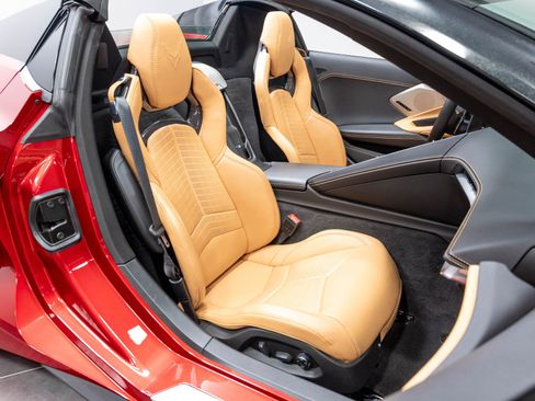 Used 2023 Chevrolet Corvette Stingray Preferred Conv w/ Z51 Performance Package RWD image 27