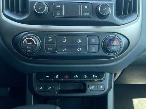 Used 2020 Chevrolet Colorado Z71 AWD/4WD image 33