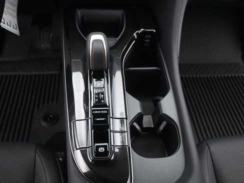 New 2026 Toyota Crown XLE image 6