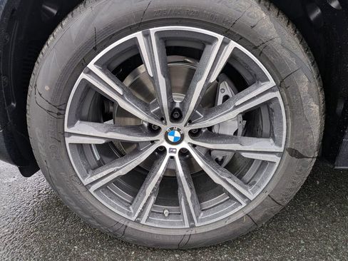 New 2026 BMW X6 xDrive40i w/ Climate Comfort Package AWD/4WD image 10