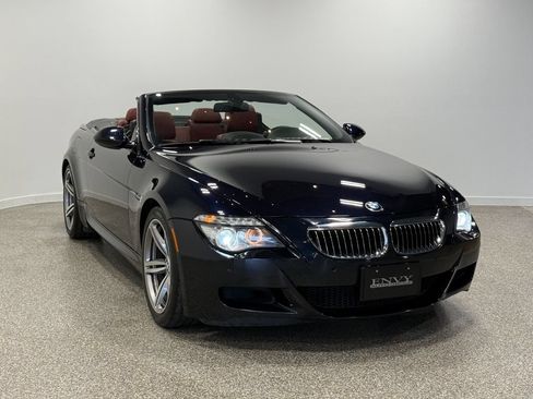Used 2009 BMW M6 Convertible RWD image 3