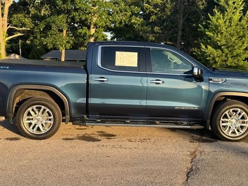 Used 2019 GMC Sierra 1500 SLT w/ SLT Premium Plus Package AWD/4WD image 2