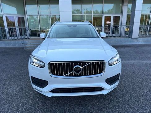 Used 2021 Volvo XC90 T5 Momentum FWD image 2