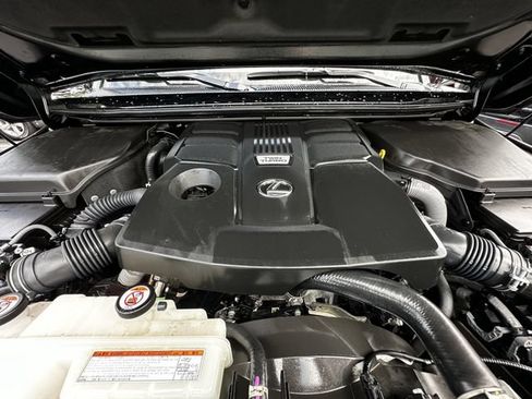 Used 2024 Lexus GX 550 w/ Accessory Package (Z1) AWD/4WD image 31