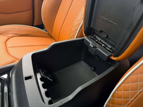 New 2026 Chrysler Pacifica Pinnacle image 37