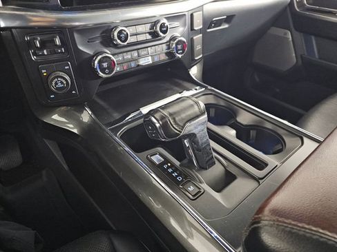 Used 2021 Ford F150 Lariat w/ Equipment Group 502A High image 30