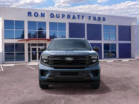 New 2027 Ford Expedition Platinum w/ Stealth Performance Package AWD/4WD image 4