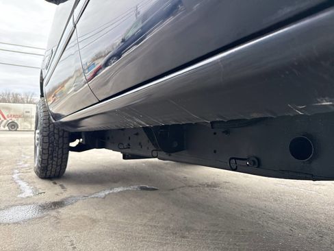 Used 2005 GMC Sierra 2500 SLE w/ Snow Plow Prep Package image 11