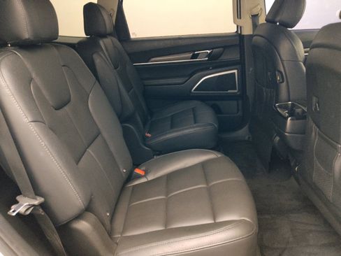 Used 2020 Kia Telluride EX w/ EX Premium Package FWD image 19