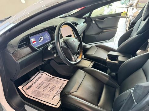 Used 2018 Tesla Model S 100D image 5