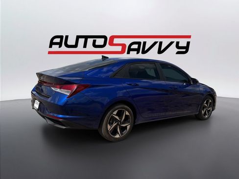 Used 2023 Hyundai Elantra SEL w/ Convenience Package FWD image 5