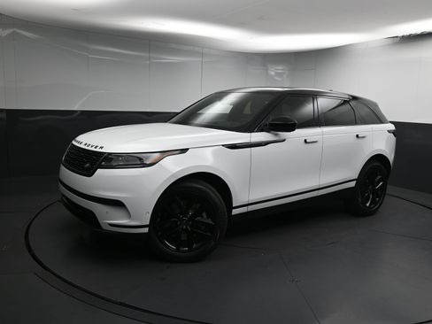 New 2026 Land Rover Range Rover Velar S image 4