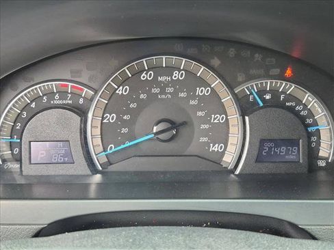 Used 2012 Toyota Camry SE FWD image 11