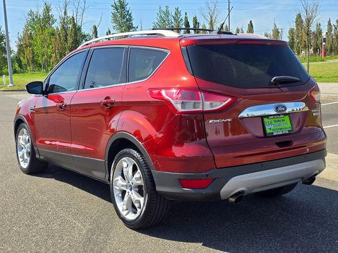 Used 2014 Ford Escape Titanium w/ Equipment Group 401A FWD image 3