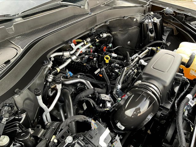 Used 2023 Ford Explorer XLT w/ Equipment Group 202A RWD image 32