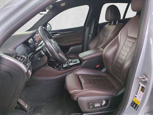 Used 2022 BMW X4 M40i w/ Premium Package image 16