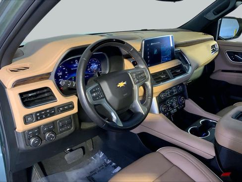 Used 2023 Chevrolet Tahoe Premier w/ Advanced Technology Package AWD/4WD image 18