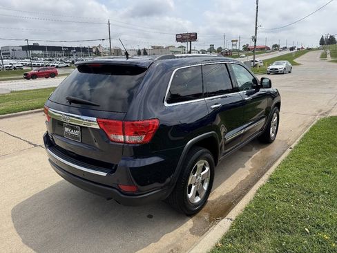 Used 2013 Jeep Grand Cherokee Limited w/ Luxury Group II AWD/4WD image 5