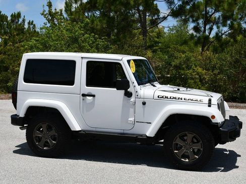 Used 2018 Jeep Wrangler Sport AWD/4WD image 9