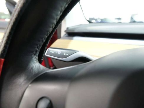 Used 2023 Tesla Model 3 Standard Range image 33