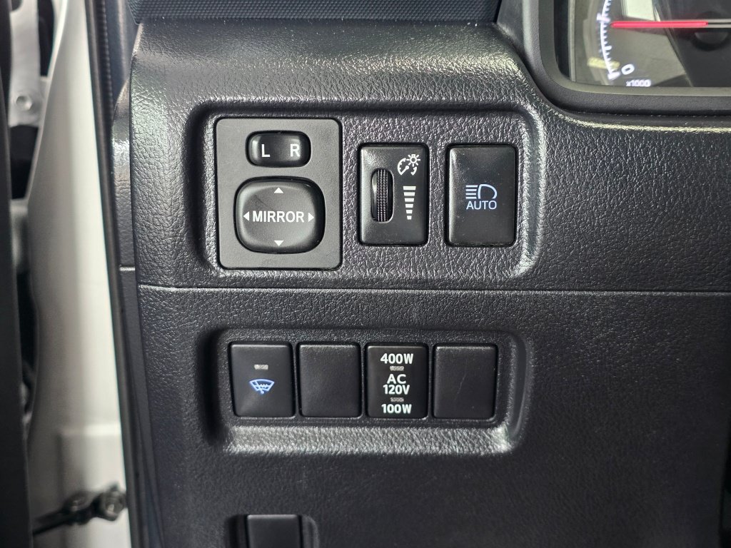 Used 2021 Toyota 4Runner Limited AWD/4WD image 25