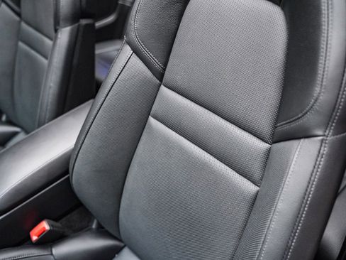 Certified 2022 Porsche 911 Carrera RWD image 26