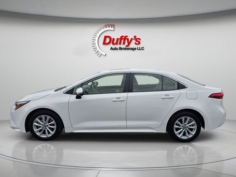 Used 2023 Toyota Corolla XLE image 15