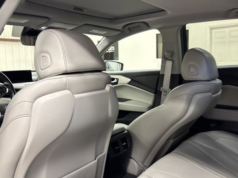 Used 2023 Acura TLX w/ Technology Package image 15