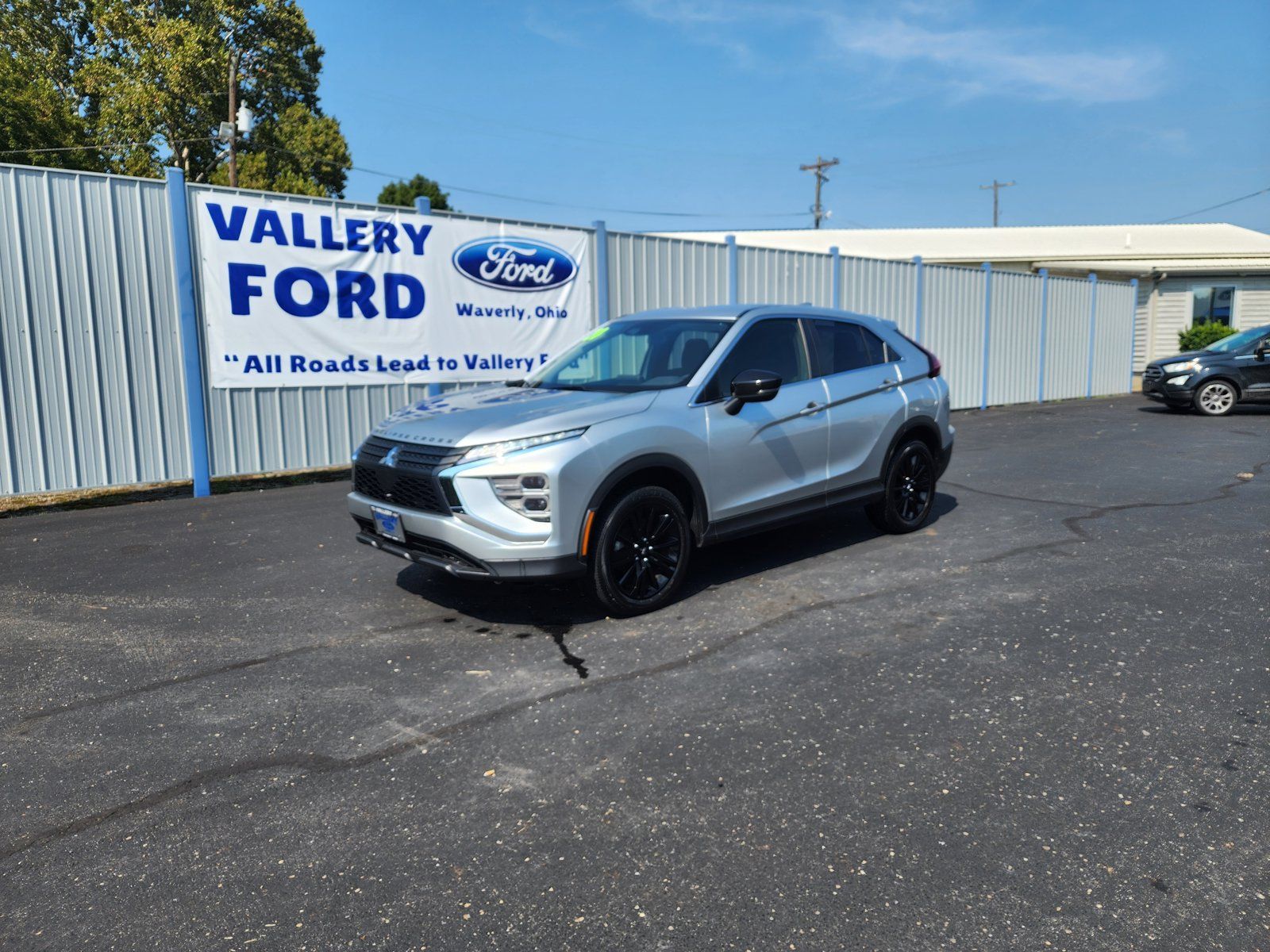 Used 2024 Mitsubishi Eclipse Cross LE AWD/4WD image 1