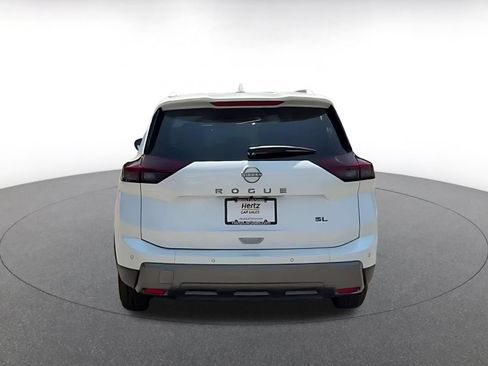 Used 2026 Nissan Rogue SL FWD image 10