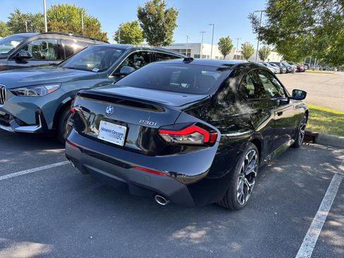 Used 2025 BMW 230i xDrive Coupe w/ Premium Package AWD/4WD image 10