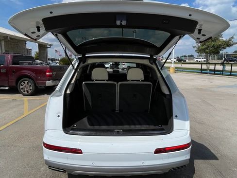 Used 2017 Audi Q7 2.0T Premium Plus w/ Premium Plus Package AWD/4WD image 12