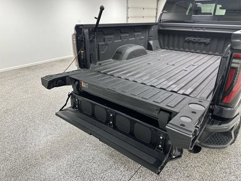 Used 2024 GMC Sierra 2500 AT4 w/ AT4 Premium Plus Package AWD/4WD image 35