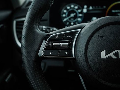 New 2026 Kia Seltos SX image 21