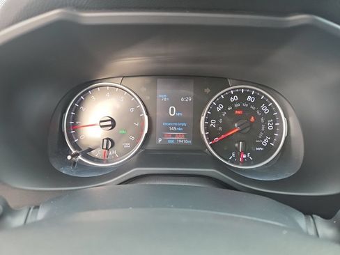 Used 2022 Toyota RAV4 XLE w/ Convenience Package AWD/4WD image 14