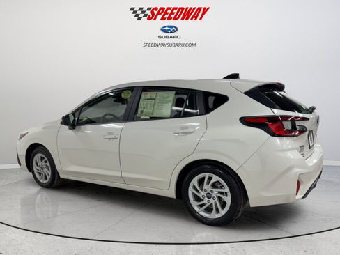 Certified 2025 Subaru Impreza 2.0i image 6