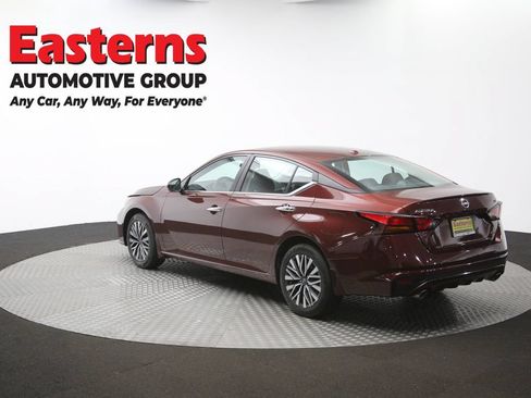 Used 2024 Nissan Altima 2.5 SV w/ SV Premium Package AWD/4WD image 60