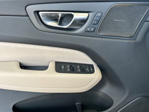 New 2026 Volvo XC60 T8 Plus w/ Climate Package AWD/4WD image 8