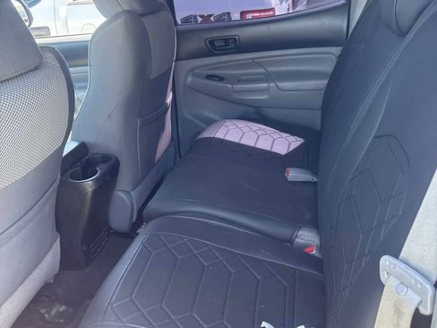 Used 2015 Toyota Tacoma PreRunner w/ TRD Sport Package image 3