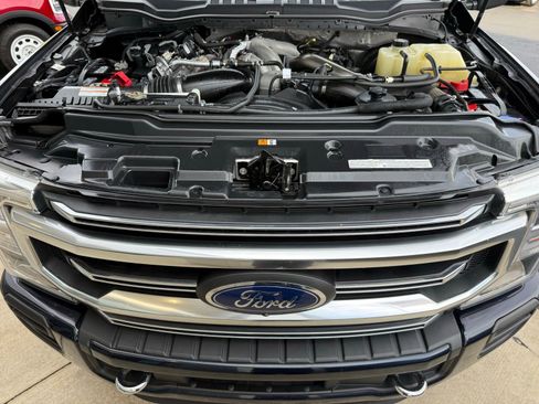 Used 2022 Ford F350 Platinum image 37
