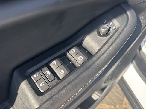 New 2026 Jeep Grand Cherokee Altitude RWD image 15