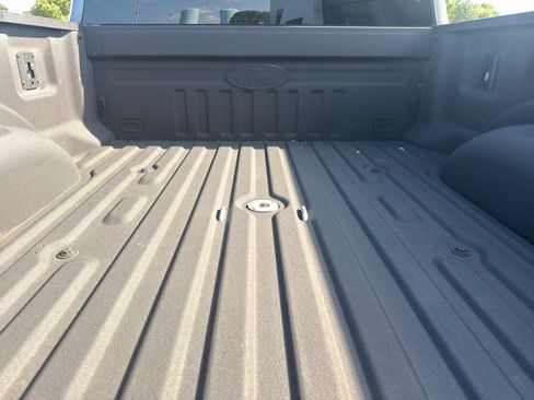 Used 2023 Ford F250 XLT w/ XLT Premium Package AWD/4WD image 33