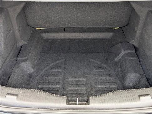 Used 2017 Chevrolet Cruze LS FWD image 6