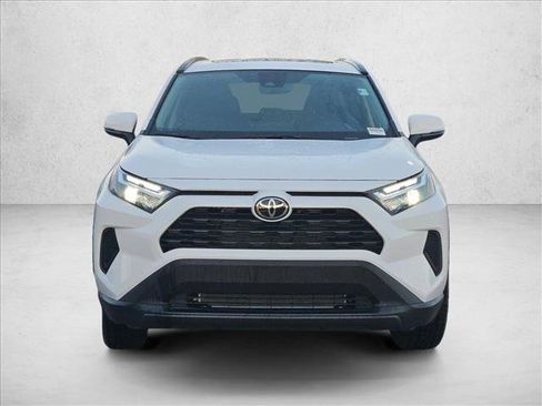 Used 2025 Toyota RAV4 XLE image 2