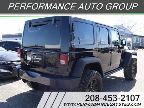 Used 2013 Jeep Wrangler Rubicon AWD/4WD image 11