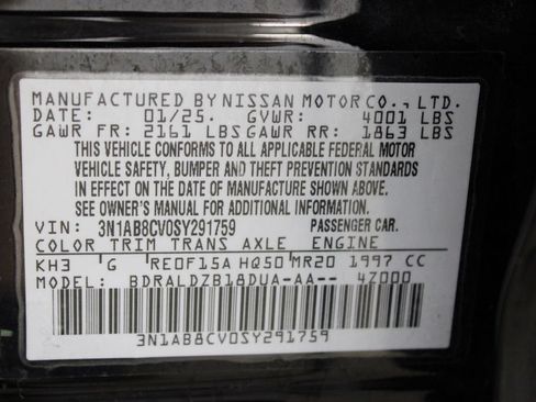 Used 2025 Nissan Sentra SV FWD image 28